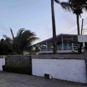 Casa na Frente da Praia do Maçarico